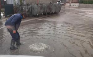 Foto: Vodovod i kanalizacije / Obilne padavine donijele poplave u sarajevskim naseljima